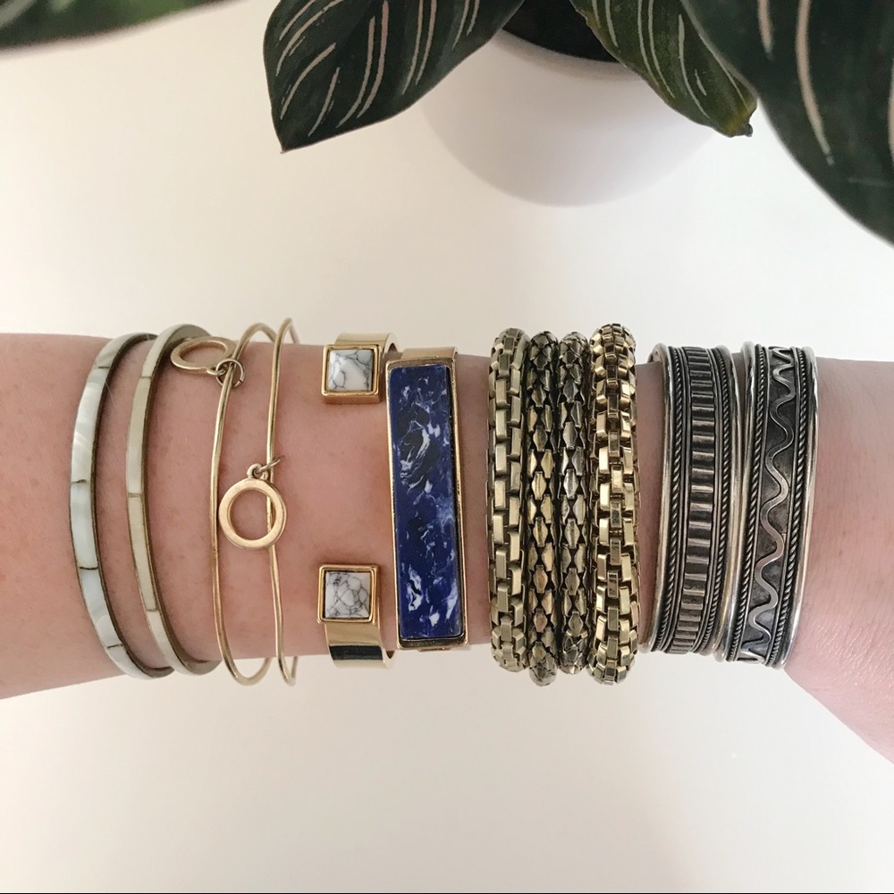 Assorted bracelet bundle